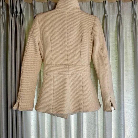 Double breasted pea coat can be worn with or without belt. Fits smaller- 2-4 - Picture 2 of 9